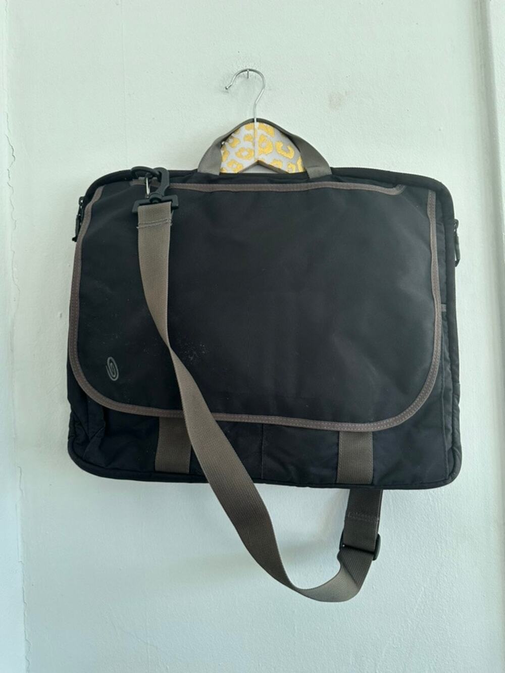 Timbuk2 Black Padded Adjustable Strap Laptop Bag